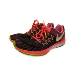 Nike Air Zoom Vomero | Hot Black Lava
